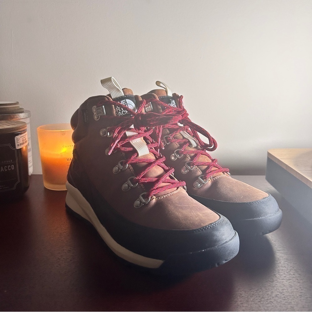 The North Face | Back to Berkley Mid Waterproof Boot (8.5)